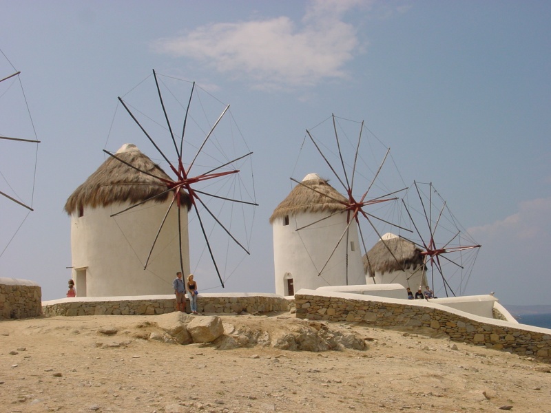 Mykonos Altstadt Mikonos Windmuehlen 1.JPG -                                